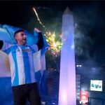 Colombians WATCH their country LOSE Copa America FINAL to Argentina from the STREETS of Bogota