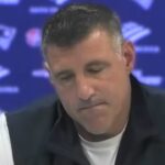 Mike McDaniel RESPONDS to FAN CRITICISM after the Dolphins’ DISASTER