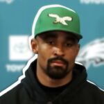 “She’s one of my FAVORITES!” – Stephanie White LIGHTS UP while talking about Veronica Burton