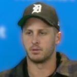 Dan Campbell THRILLED with the defense’s PERFORMANCE in Lions’ VICTORY vs. Buccaneers